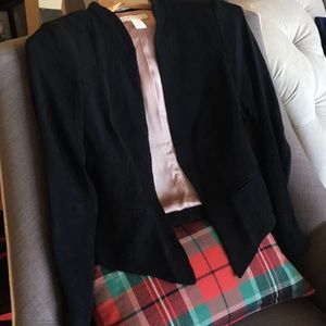 Great cropped black blazer H&M